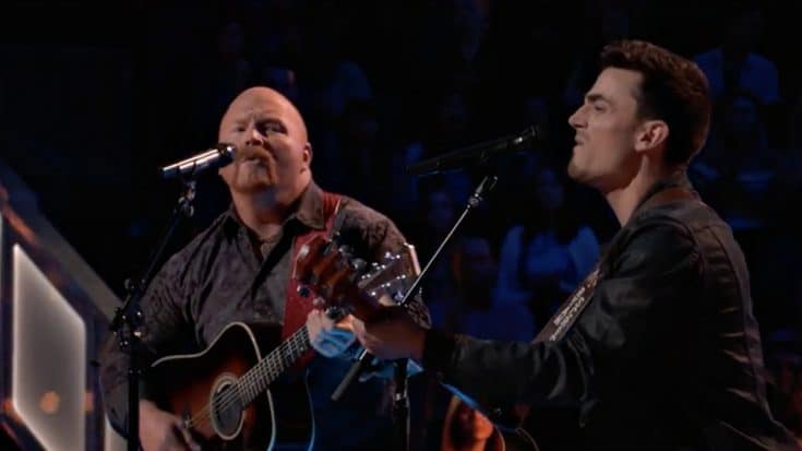 Team Blake Hits Battle Round With Dance-Worthy Cover of ‘Fishin’ In The Dark’ | Country Music Videos