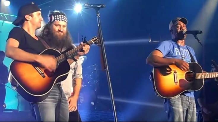 Willie Robertson & Luke Bryan Once Sang “Wagon Wheel” In 2013 | Country Music Videos