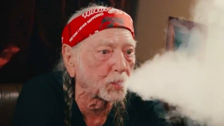 Jimmy Fallon Catches Willie Nelson Mid-Smoke During Unannounced Visit | Country Music Videos