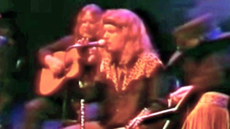 Hear Skynyrd Like You Never Have Before In RARE Acoustic Performance Of ‘Devil In The Bottle’ | Country Music Videos