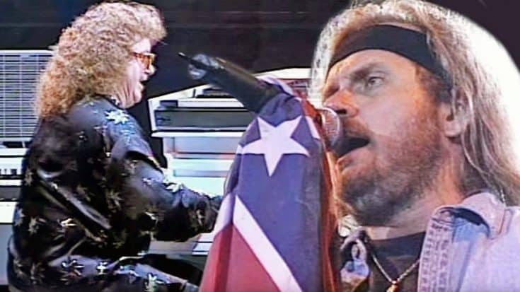 Southern Pride Bleeds Through Skynyrd’s Super-Charged Performance Of ‘Sweet Home Alabama’ | Country Music Videos