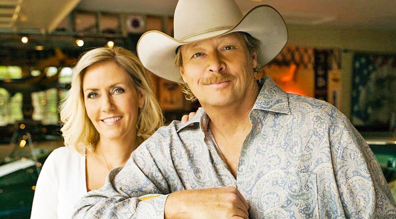 Country Music Memories: Alan Jackson Marries Denise Jackson