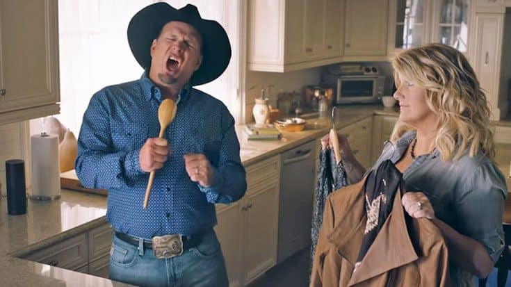 Garth & Trisha Team Up For A String Of Side-Splitting Amazon Commericals | Country Music Videos