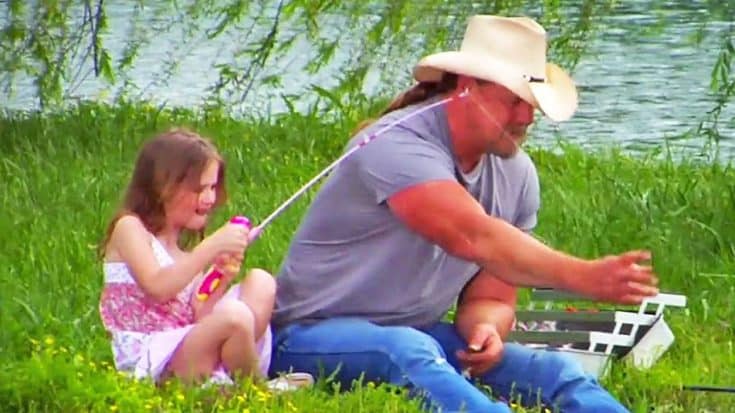 Go Behind The Scenes Of Trace Adkins’ Heartwarming Father-Daughter Video For ‘Just Fishin” | Country Music Videos