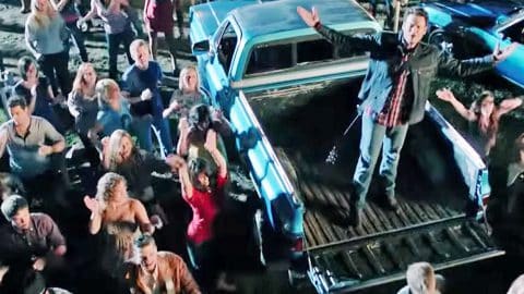 Blake Shelton Sparks Epic Line Dance With Footloose Country Rebel