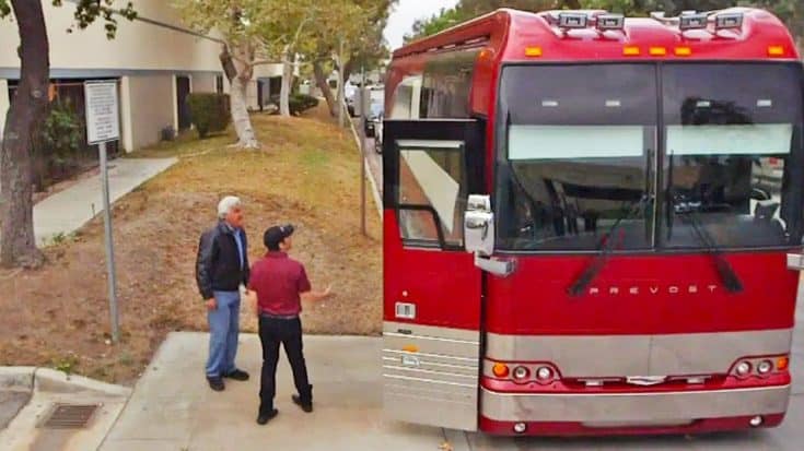 Step Inside Brad Paisley’s Insanely Detailed Custom Tour Bus | Country Music Videos