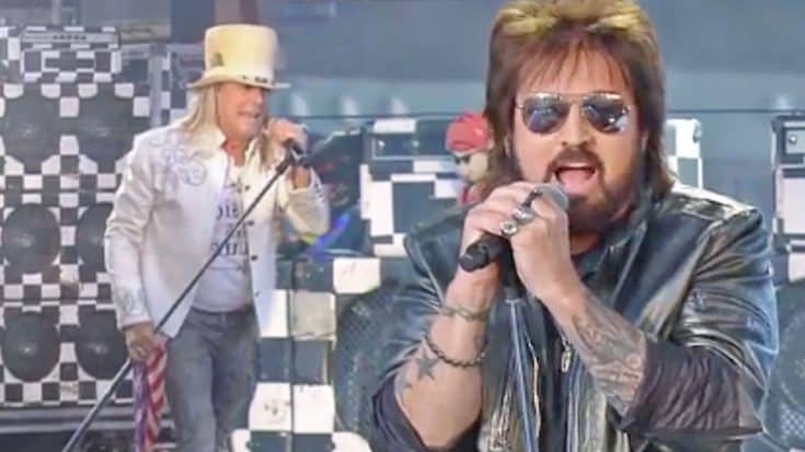 Billy Ray Cyrus And Cheap Trick Bring The House Down With Rockin’ CMT Awards Performance | Country Music Videos