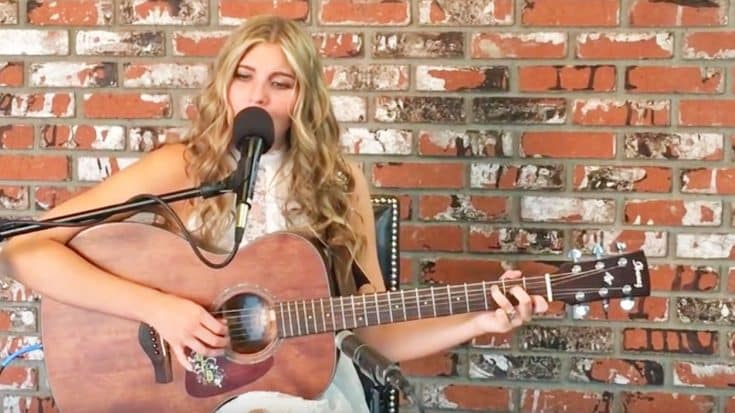 14-Year-Old ‘Voice’ Contestant Breaks Hearts With Willie Nelson’s ‘Blue Eyes Crying’ | Country Music Videos