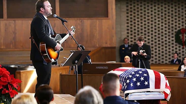 Country Star Performs ‘Go Rest High’ During American Hero’s Funeral Service | Country Music Videos