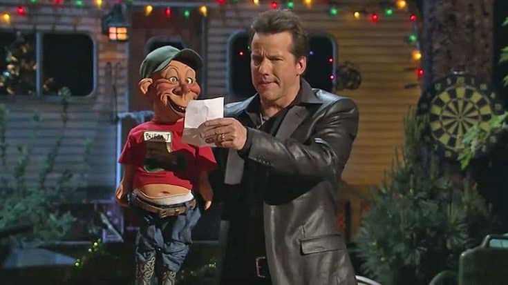 Jeff Dunham’s Redneck Puppet Writes Letter To Santa Filled With Sidesplitting Laughter | Country Music Videos