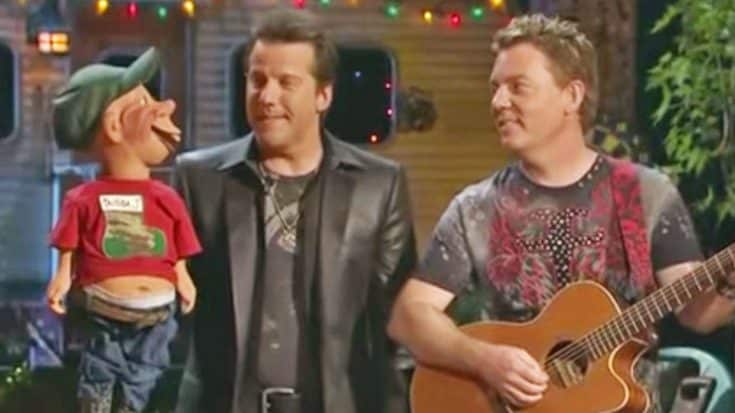 Jeff Dunham’s Redneck Puppet Bubba J Sings Christmas Carol About His Wife’s Pet Deer | Country Music Videos