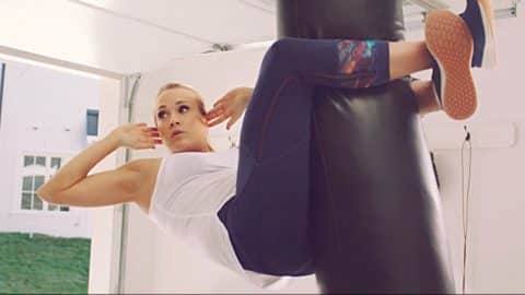 Carrie Underwood Flaunts Super Fit Physique In Brand New Workout Carrie Underwood Flaunts Super Fit Physique In Brand New Workout Video