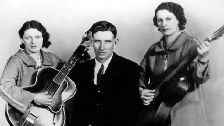 The Carter Family Performs Gospel Song ‘Can The Circle Be Unbroken (By And By)’ | Country Music Videos