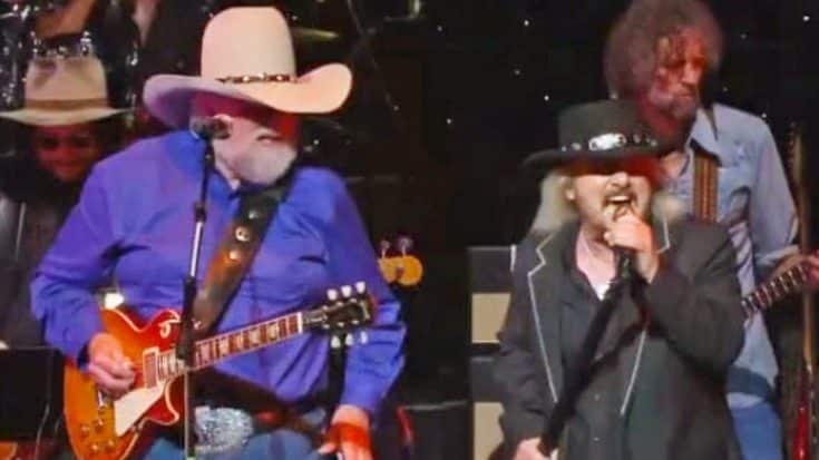 Donnie Van Zant & Charlie Daniels Singing ‘Down South Jukin” Is The Best Thing You’ll Hear All Day | Country Music Videos