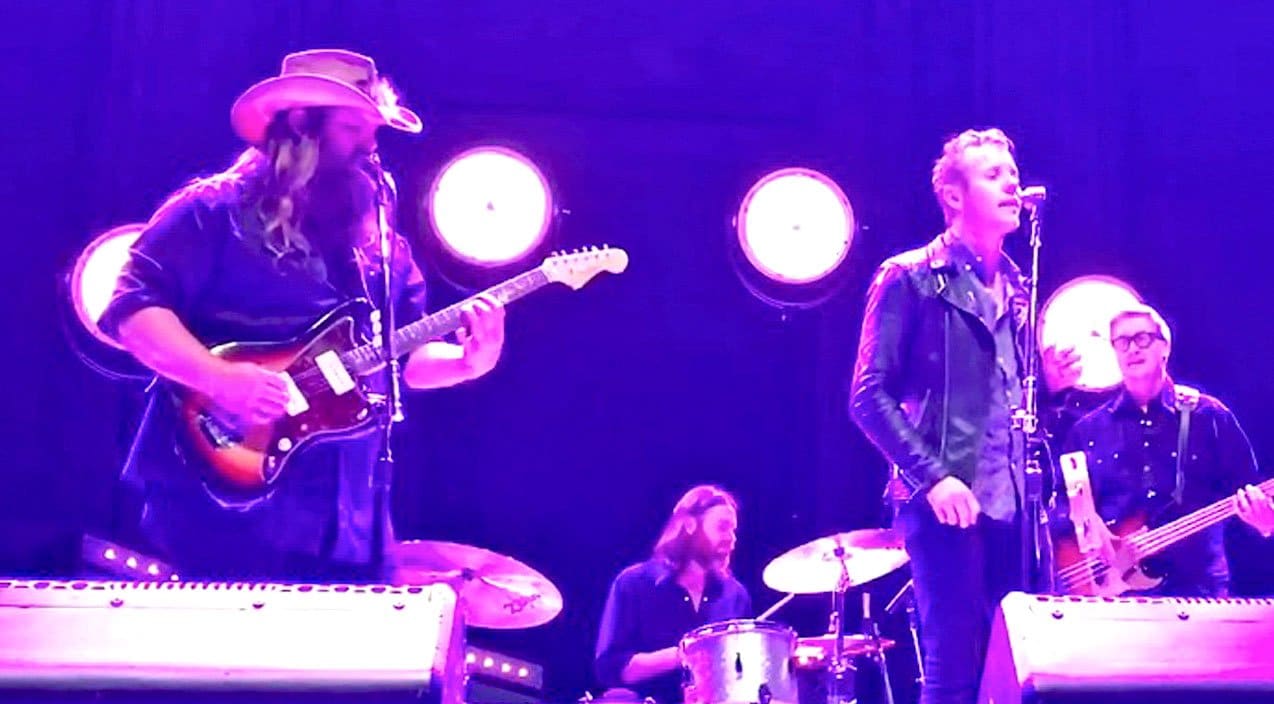 Chris Stapleton & Anderson East Team Up For Crowd-Pleasing Performance Of ‘My Girl’ | Country Music Videos