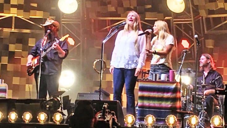 Miranda Lambert Joins Chris Stapleton & His Wife On Stage For Surprise ‘Fire Away’ | Country Music Videos