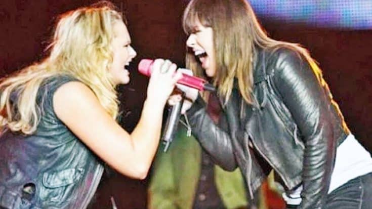 Kelly Clarkson Surprises Miranda Lambert On Stage For An Iconic Duet | Country Music Videos