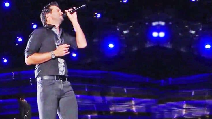 Luke Bryan Took The CMA Awards By Storm With Booty-Shaking Performance Of ‘Move’ | Country Music Videos