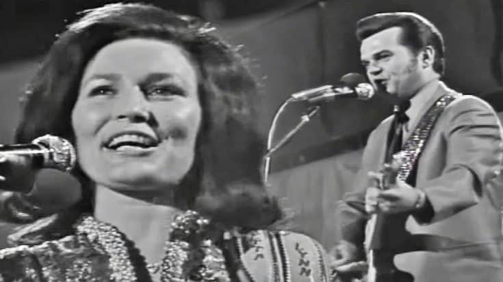 Footage Of Complete Conway & Loretta Concert From 1970 Unearthed | Country Music Videos