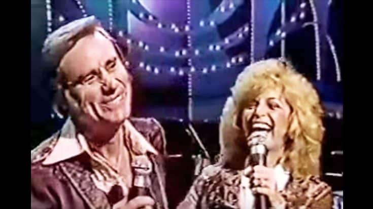George Jones & Barbara Mandrell Lasso CMAs With ‘I Was Country When Country Wasn’t Cool’ | Country Music Videos