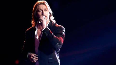 Craig Wayne Boyd Stuns With George Strait S You Look So Good In Love Country Rebel
