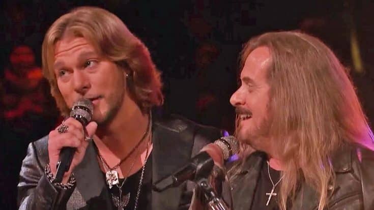 Skynyrd Lends ‘The Voice’ To Craig Wayne Boyd’s Explosive Performance Of ‘Sweet Home Alabama’ | Country Music Videos