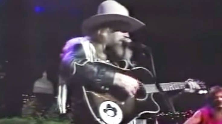 Throwback To David Allan Coe’s Live Performance Of ‘You Never Even Called Me By My Name’ | Country Music Videos
