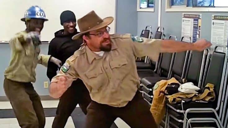 California Park Rangers Have A Dance-Off, Their Boss Ends Up Winning | Country Music Videos