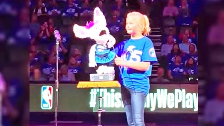 Darci Lynne Treats Sports Fans To Delightful Puppet Performance & Two Magical Songs | Country Music Videos