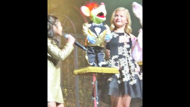 Ventriloquist Darci Lynne Teams Up With AGT Star For Mind-Blowing Performance | Country Music Videos