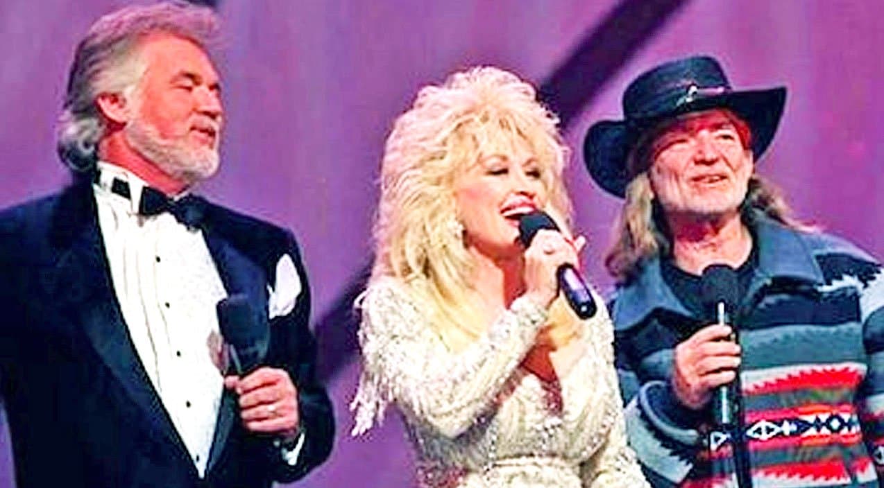Willie Nelson, Dolly Parton, & Kenny Rogers Sing Each Other’s Hits, And It’s Magical | Country Music Videos