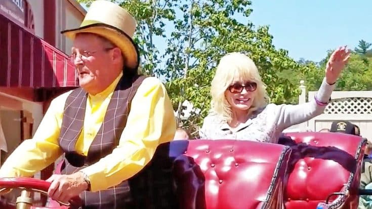 After 32 Years, Dolly Parton Steps Down From Important Role | Country Music Videos