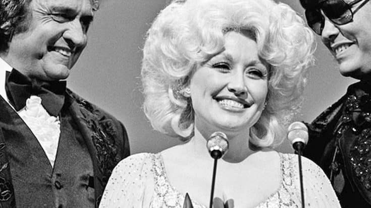 FLASHBACK: Do Y’all Remember Dolly Parton’s Iconic CMA Wardrobe Malfunction? | Country Music Videos