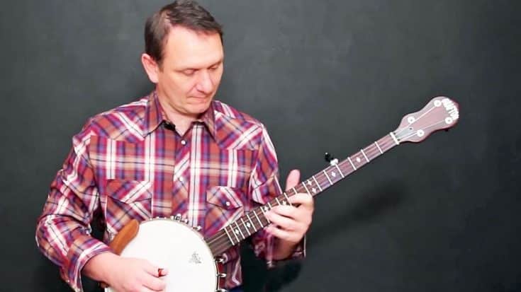 “Dueling Banjos” Tutorial Shows People How To Play The Song Themselves | Country Music Videos