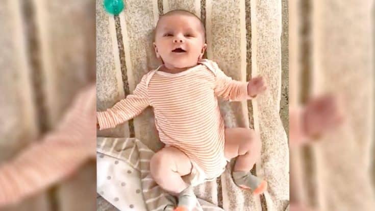 Country Star’s Infant Son Instantly Starts Smiling When He Hears Him Sing On TV | Country Music Videos