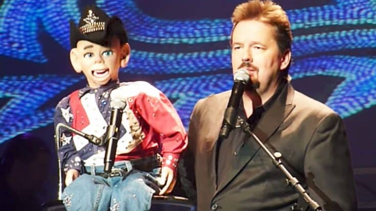 Ventriloquist Terry Fator & Country Singer Puppet Team Up For ‘Friends In Low Places’ | Country Music Videos