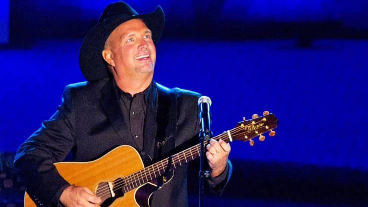 Garth Brooks Plays For Sell Out Crowds Until 2AM, His Reason May SURPRISE You! | Country Music Videos