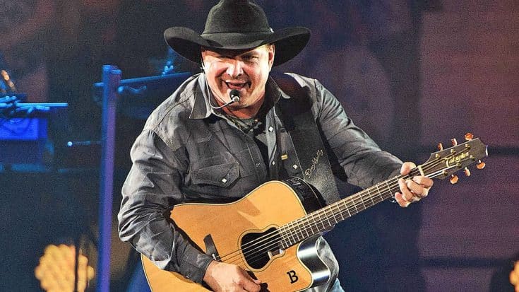 Garth Brooks Announces First-Time World Tour Stop | Country Music Videos