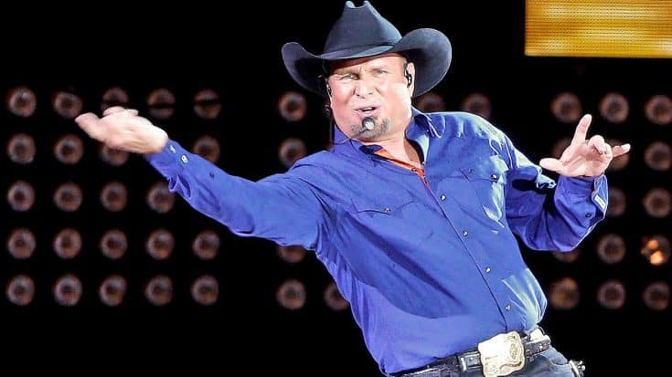 Garth Brooks Brings Special Guest Onstage For Surprise Duet – You Won’t BELIEVE Who It Is! | Country Music Videos