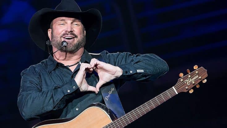 Garth Brooks Comically Compares Concerts To Lovemaking In Unexpected Interview | Country Music Videos