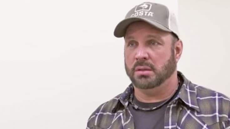 Garth Brooks Reacts To His Daughter Allie’s Viral Cover Of One Of His Biggest Hits | Country Music Videos