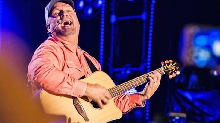 Garth Brooks Has Hysterical Response To Fan Requesting A Song By A Different Artist | Country Music Videos