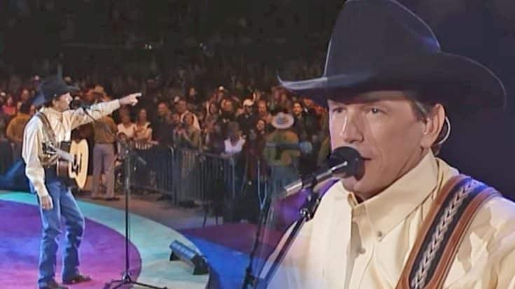 George Strait’s Amazing Performance of “Blue Clear Sky” Live At The Astrodome | Country Music Videos