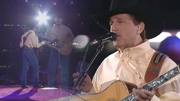 George Strait – I Can Still Make Cheyenne (video) 