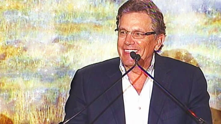George Strait Accepting Award Wearing Sexy Glasses & No Cowboy Hat | Country Music Videos