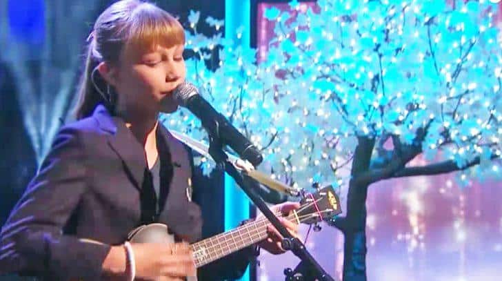 Grace VanderWaal Gives Chilling Makeover To ‘Frosty The Snowman’ | Country Music Videos