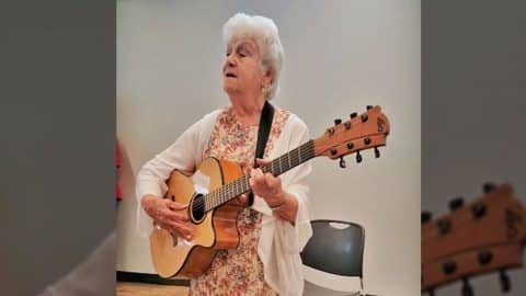 Spunky 90-Year-Old Grandma Rewrites ‘I Fall To Pieces’ And Dedicates It To Senior Citizens | Country Music Videos