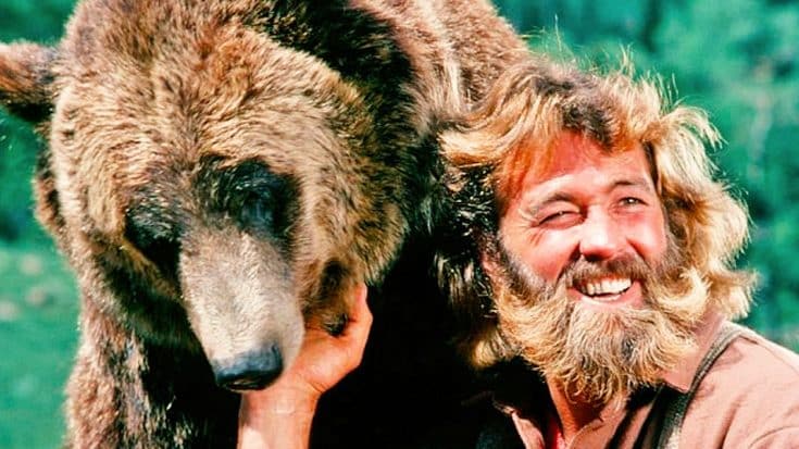 ‘Grizzly Adams’ Star Dan Haggerty Dies At 74 | Country Music Videos