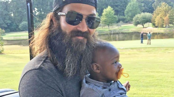 Jep & Jessica Robertson’s ‘Baby Gus’ Adorably Rocks Out To Country Hitmaker’s Tune | Country Music Videos