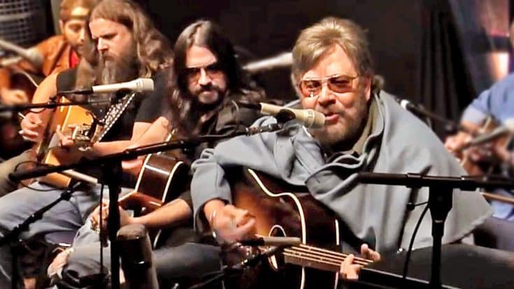 Jamey Johnson & Shooter Jennings Join Hank Jr. For Tribute To ‘Waymore’s Blues’ | Country Music Videos